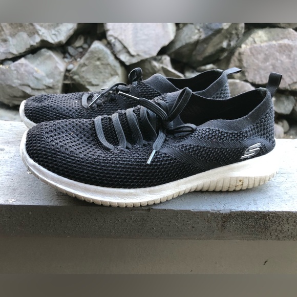 Skechers 12539 Women’s Black Ultra Flex Slip On Woven Knit Casual Shoes Sz 10 - Picture 2 of 9